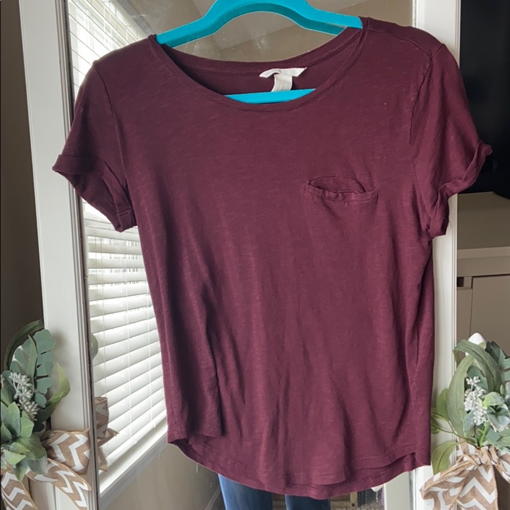 Basic red tee